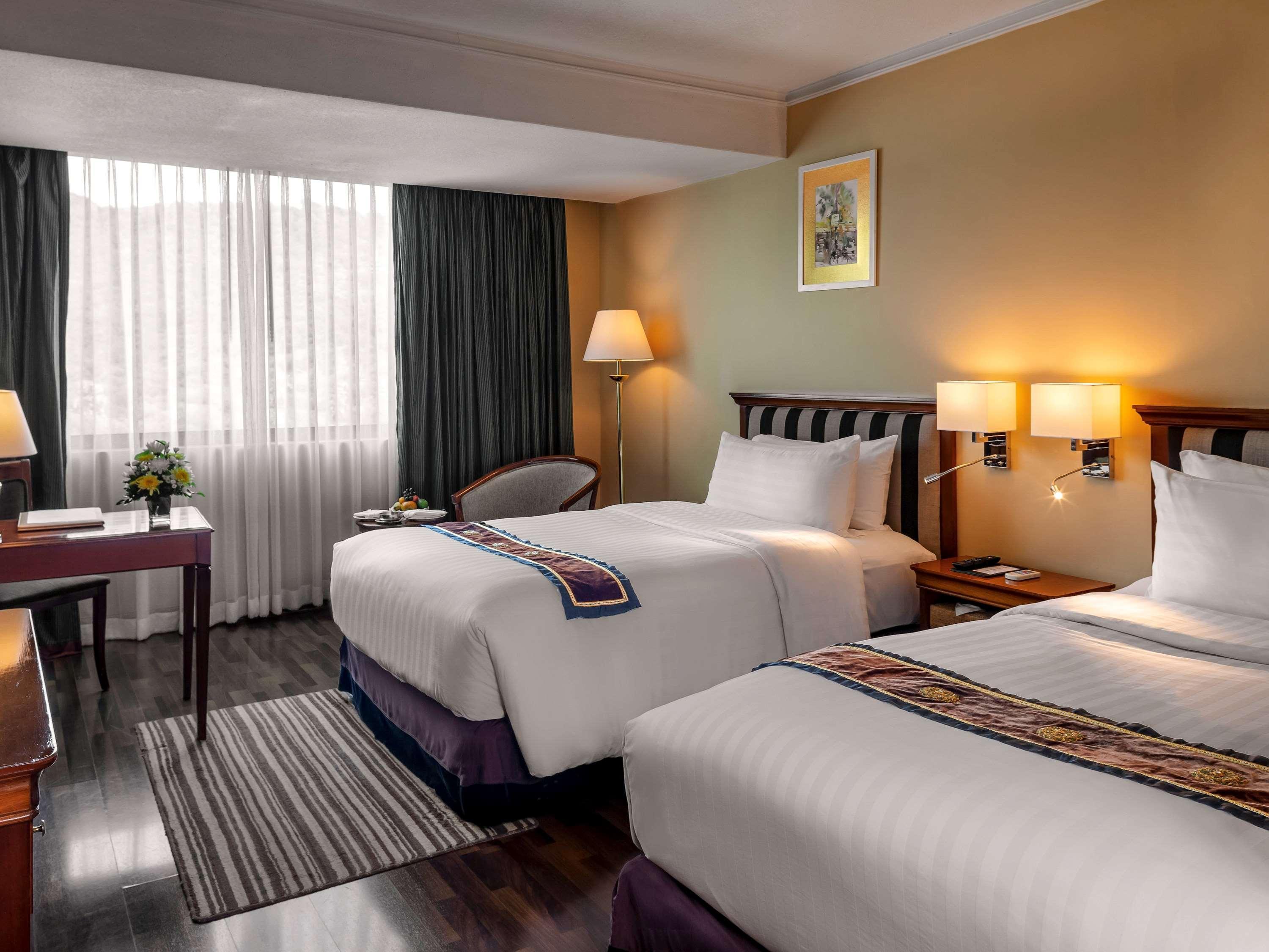 Mercure Mandalay Hill Resort Экстерьер фото