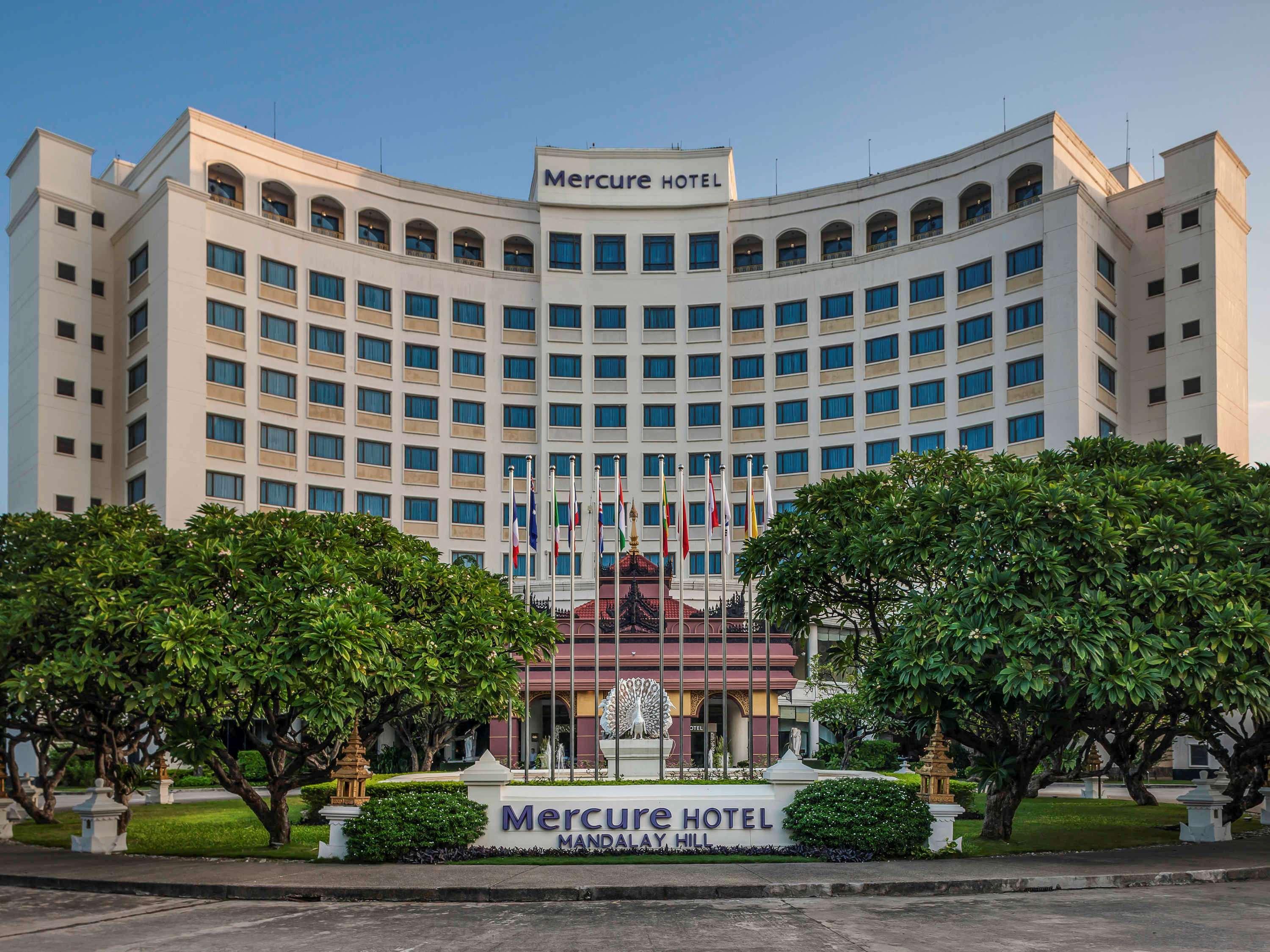 Mercure Mandalay Hill Resort Экстерьер фото