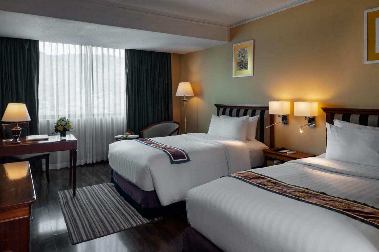 Mercure Mandalay Hill Resort Экстерьер фото